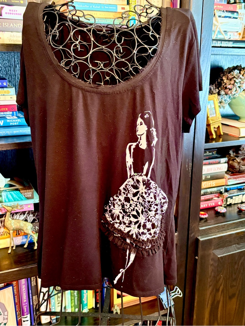 White House Black Market Black Graphic Circle-Skirt Tee
